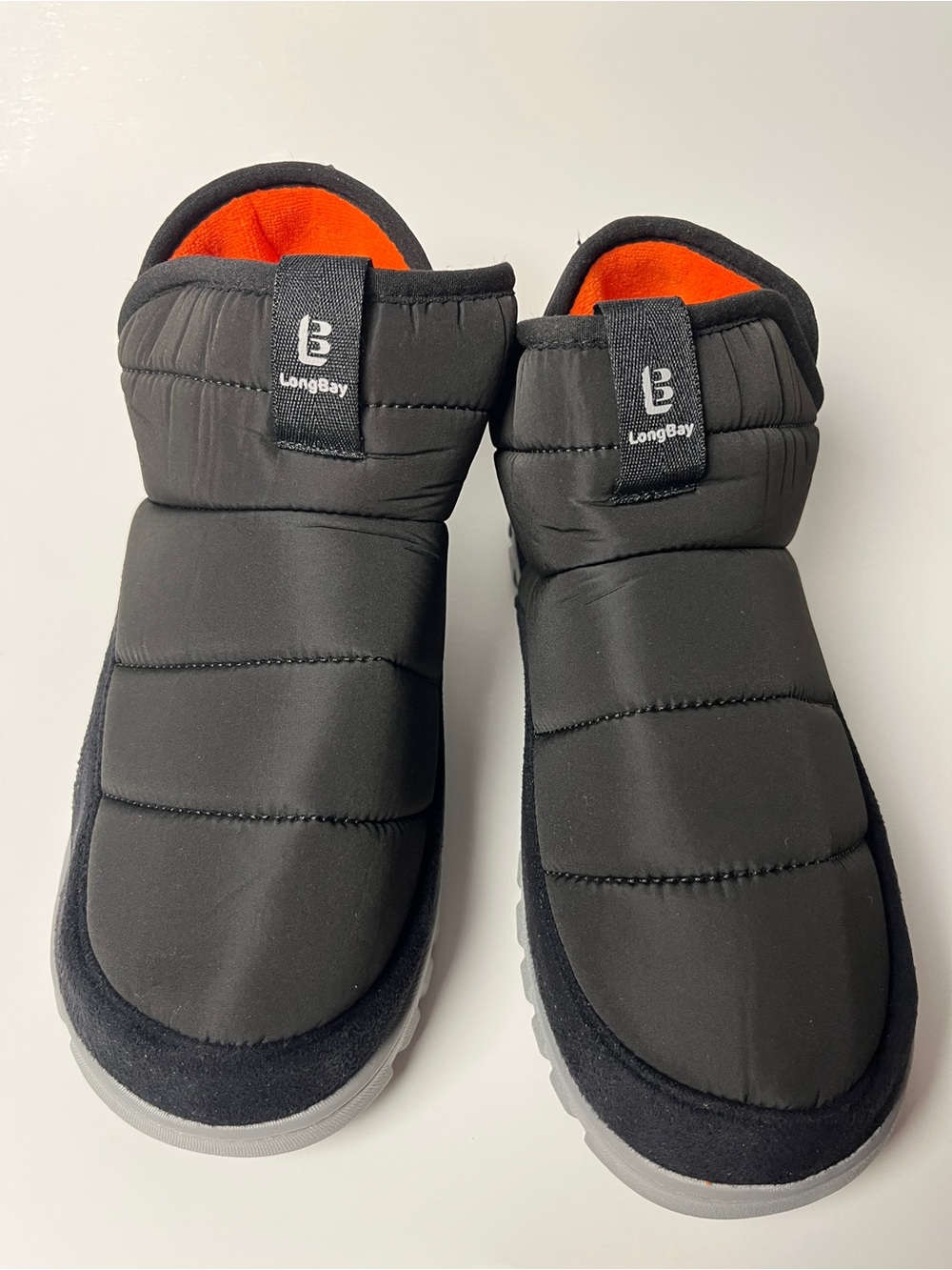 Men’s Longbay Sz 7-8 Black Slippers with Orange Lining